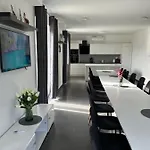 Laura Apartmanhaz