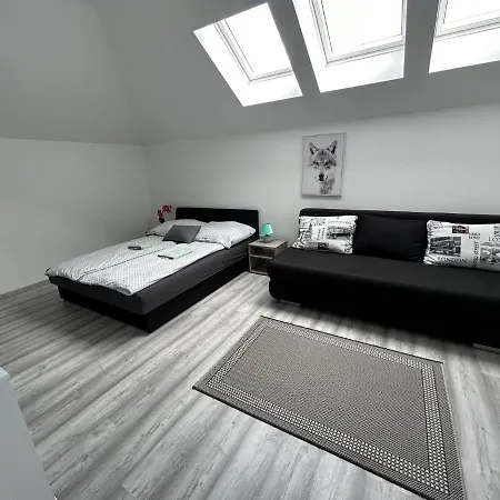 Laura Apartmanhaz * Morahalom