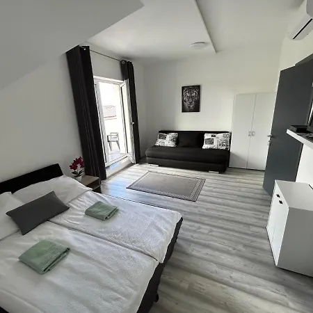 Apartment Laura Apartmanhaz