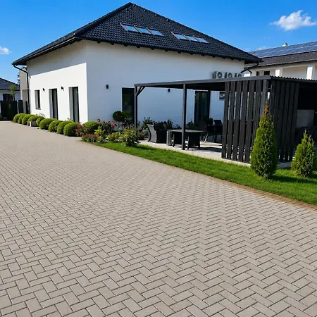Laura Apartmanhaz Lejlighed *