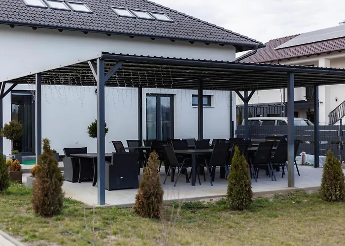 Laura Apartmanhaz Διαμέρισμα